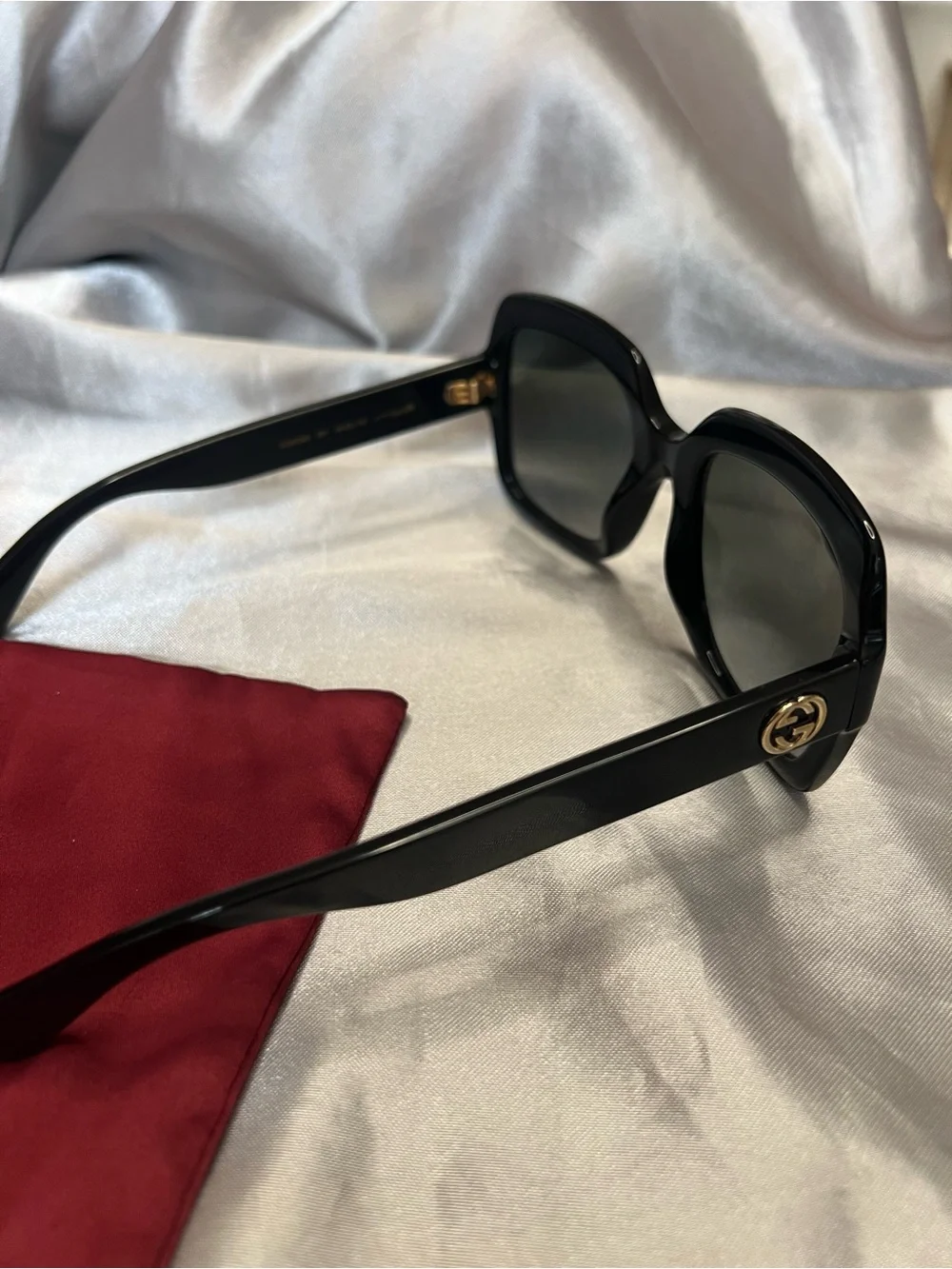 Gucci woman’s polarized sunglasses GG1337S